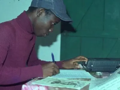 Néa Emanuel_rsz.jpg